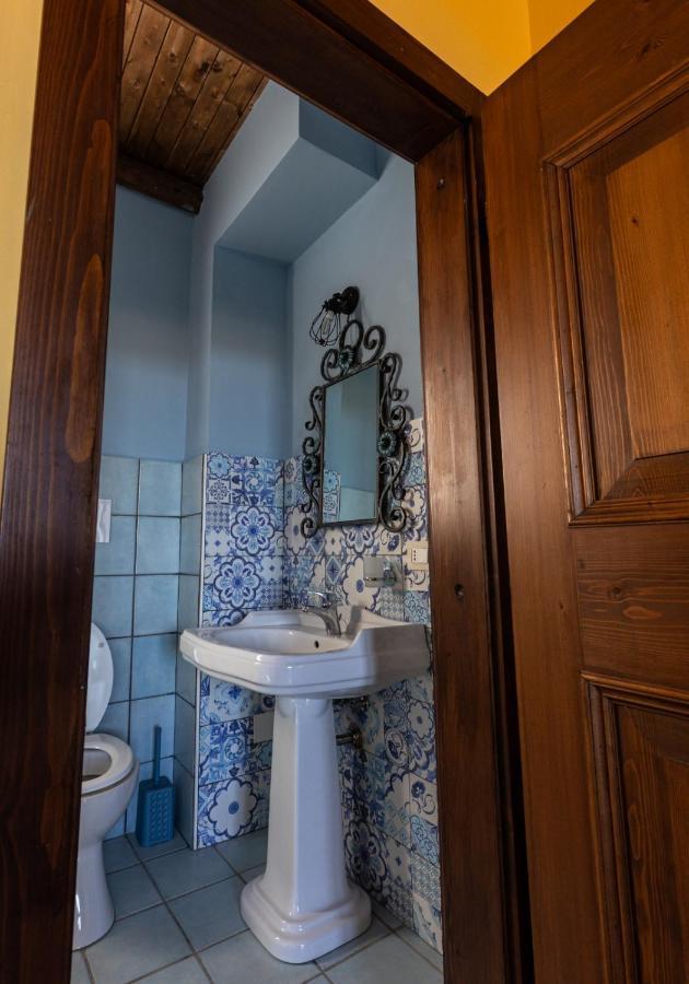 Castello Di Petecciano B&B Mosciano SantʼAngelo エクステリア 写真