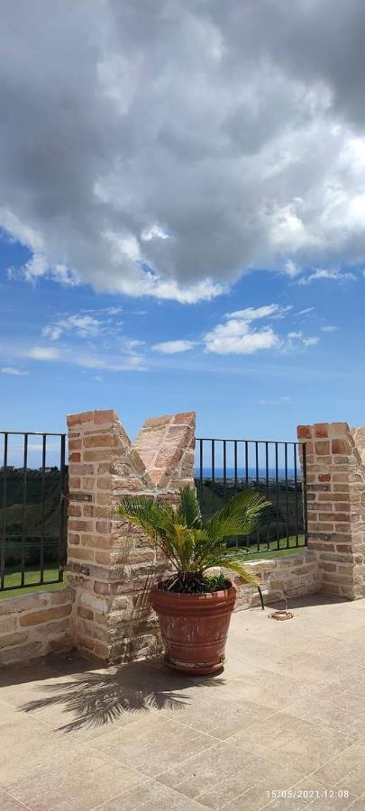 Castello Di Petecciano B&B Mosciano SantʼAngelo エクステリア 写真