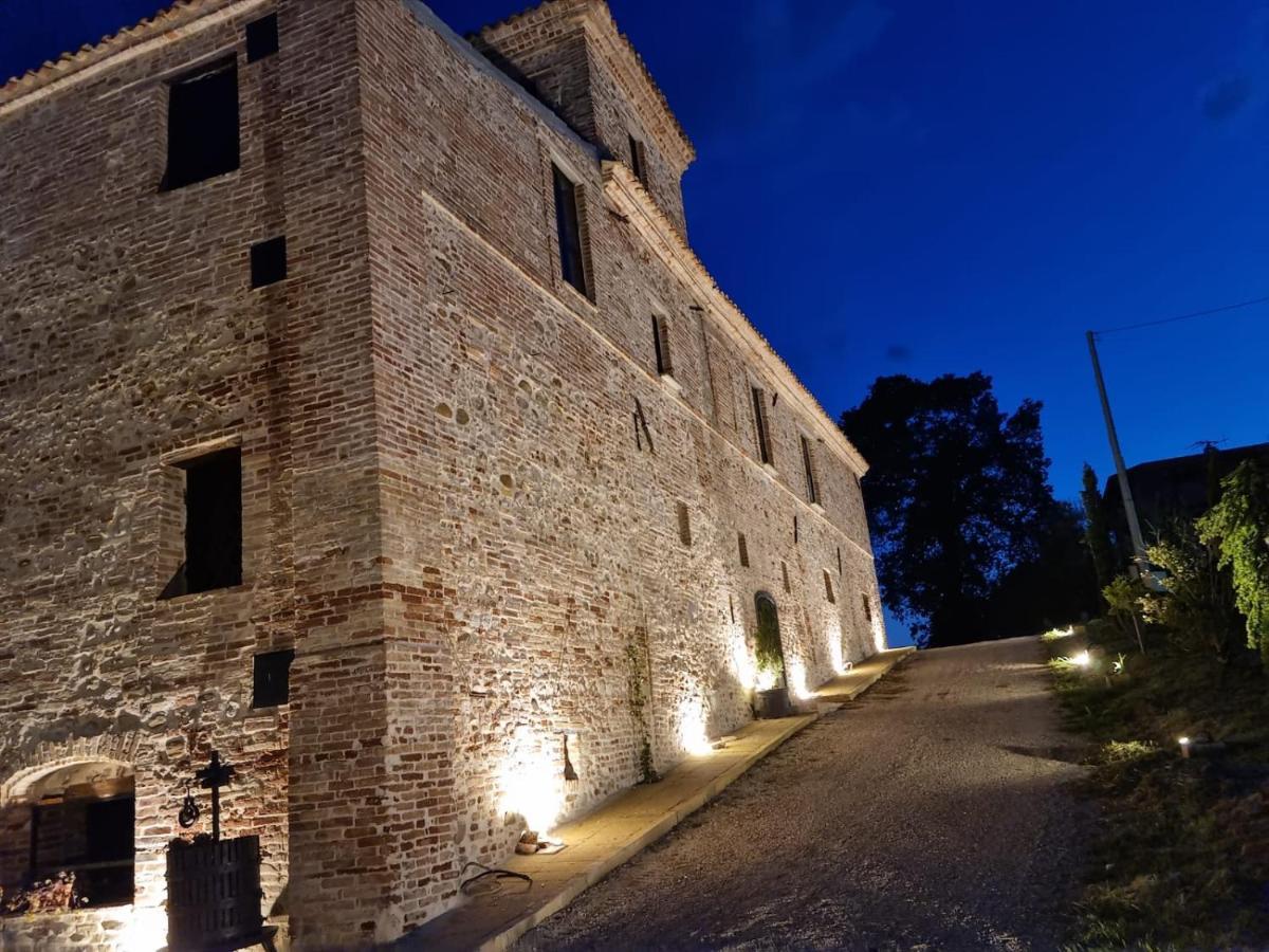 Castello Di Petecciano B&B Mosciano SantʼAngelo エクステリア 写真