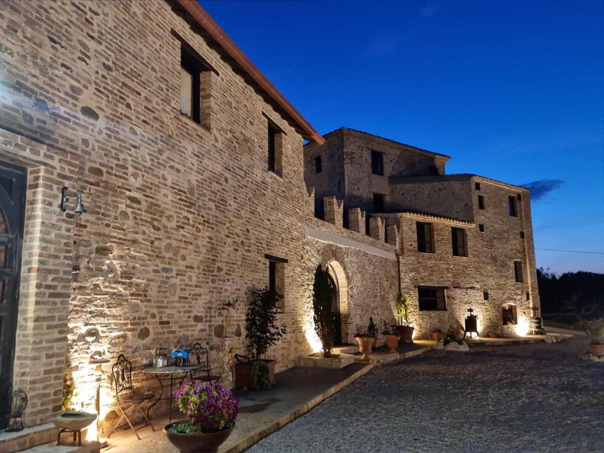 Castello Di Petecciano B&B Mosciano SantʼAngelo エクステリア 写真