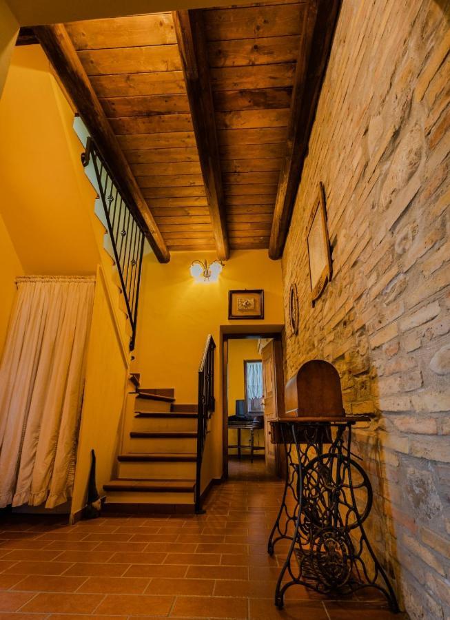 Castello Di Petecciano B&B Mosciano SantʼAngelo エクステリア 写真