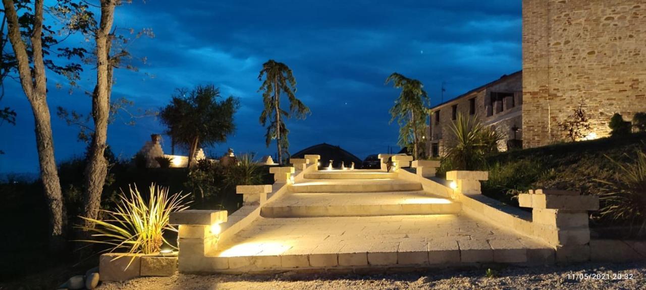 Castello Di Petecciano B&B Mosciano SantʼAngelo エクステリア 写真