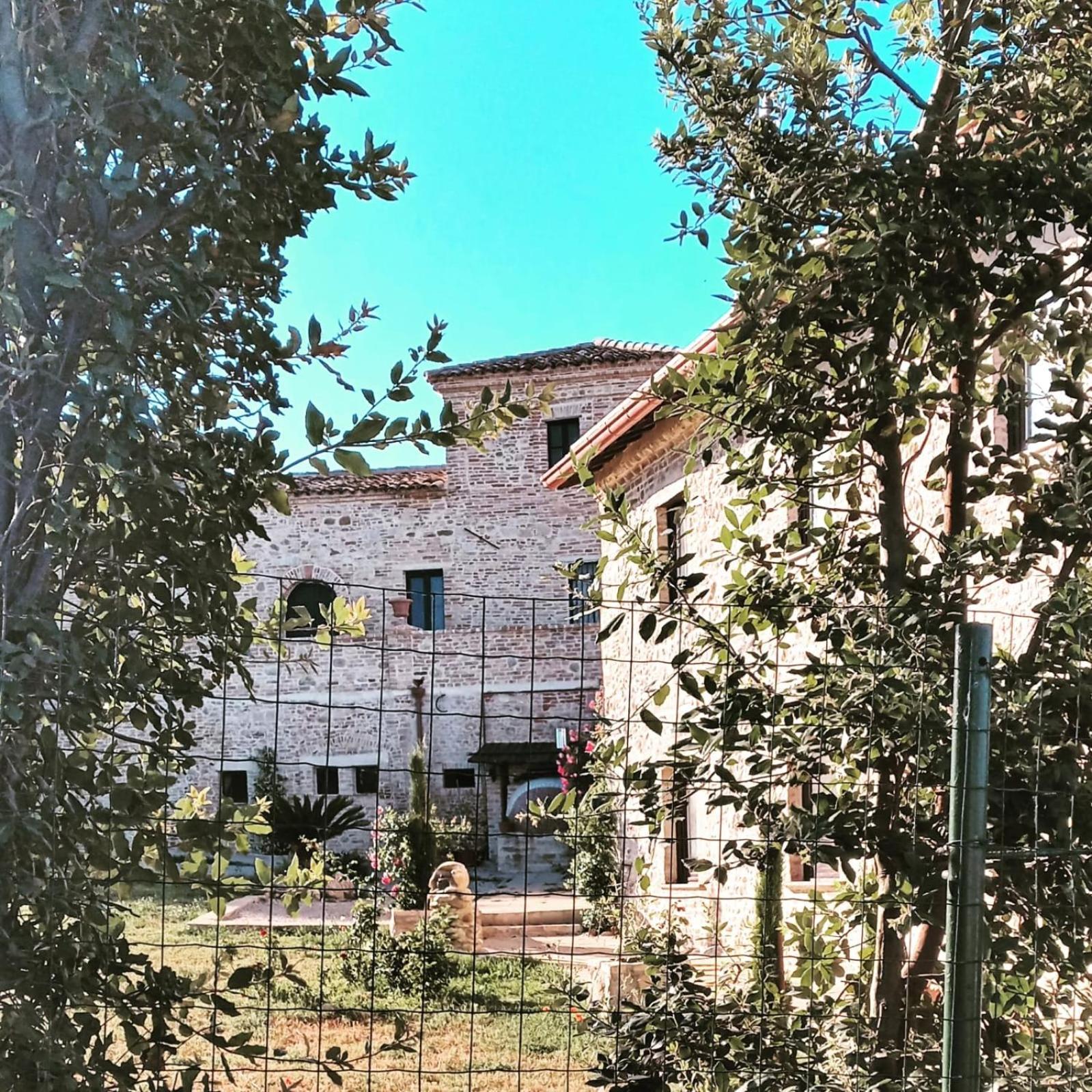 Castello Di Petecciano B&B Mosciano SantʼAngelo エクステリア 写真