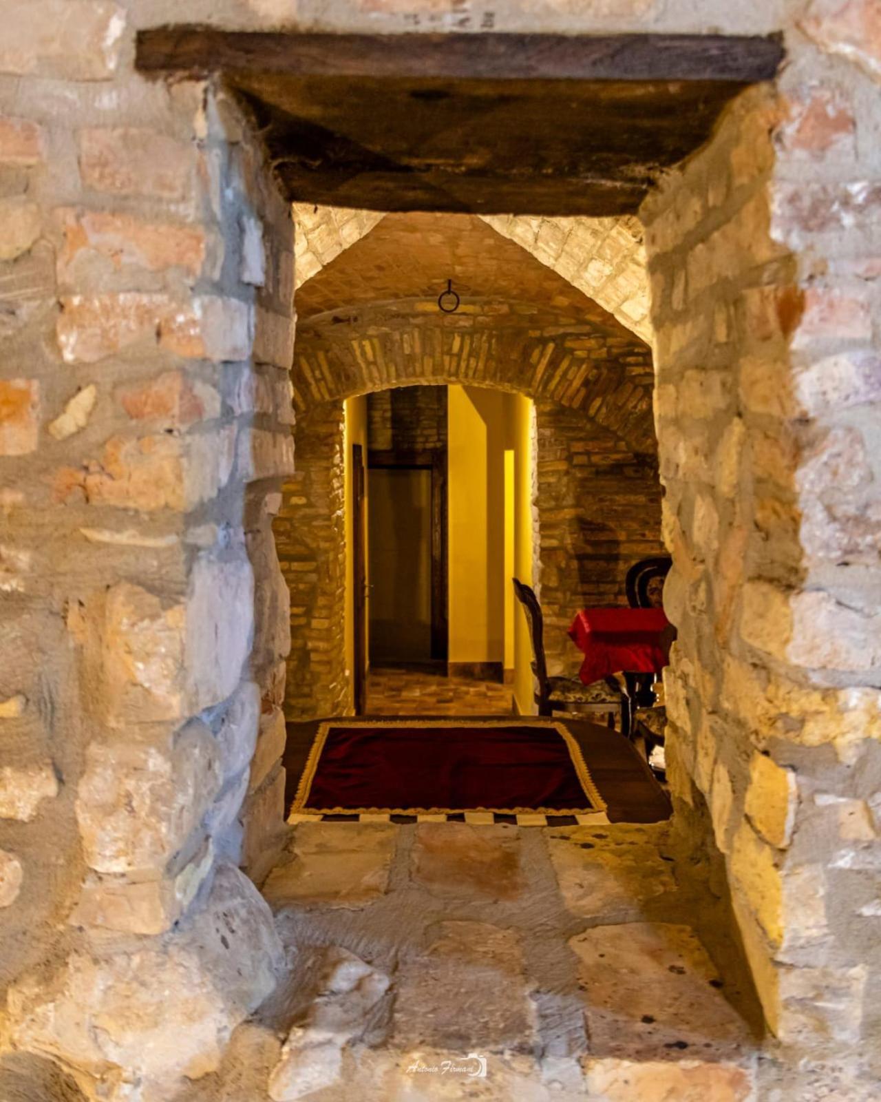 Castello Di Petecciano B&B Mosciano SantʼAngelo エクステリア 写真